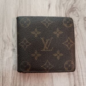 LV Louis Vuitton Monogram Bi-Fold Portefeuille Marco Men’s Wallet
